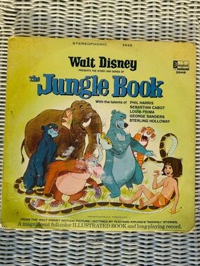 1967 WALT DISNEY THE JUNGLE BOOK RECORD & BOOK ST-3948